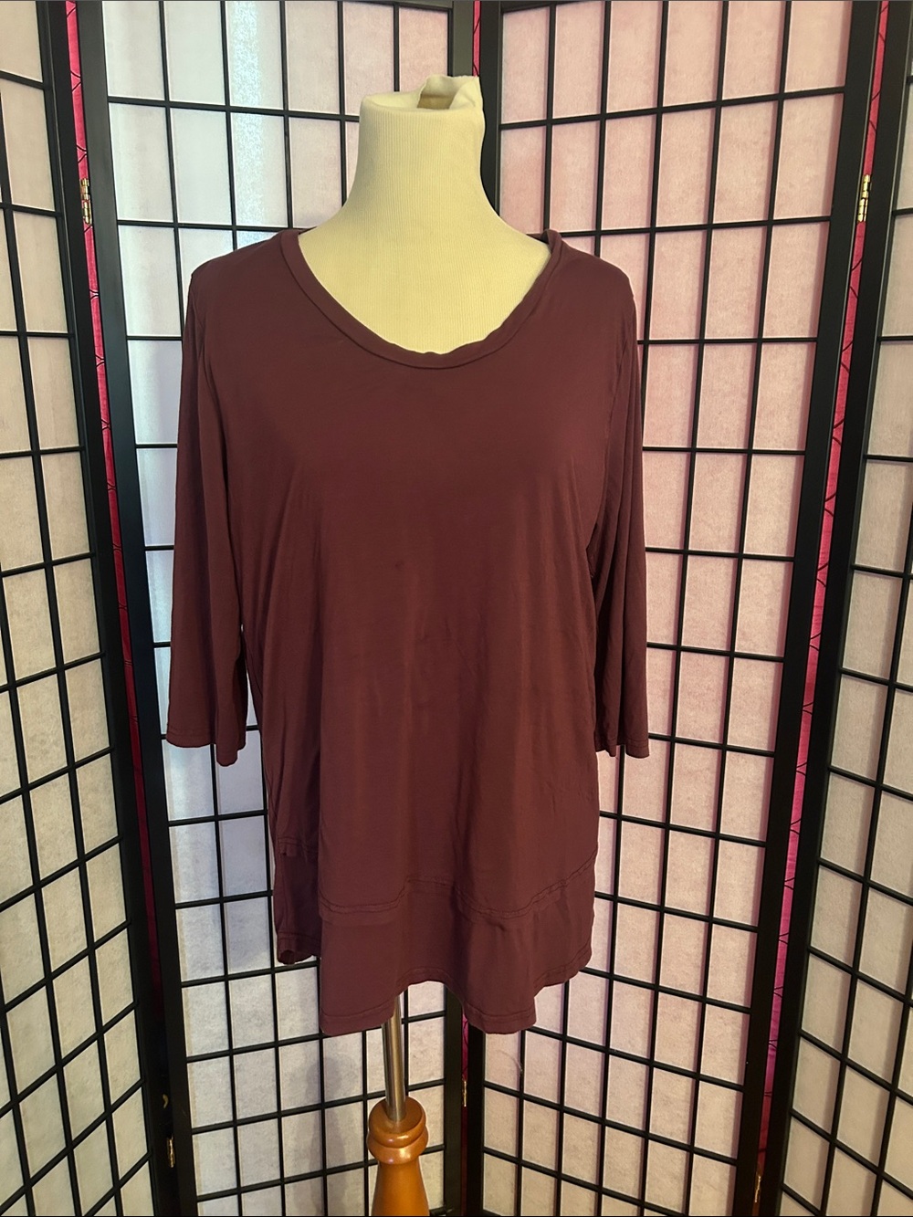 Latched Mama Women's Relaxed Tunic in Maroon for nursing/maternity